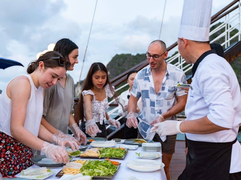 Join-Vietnamese-cooking-class-in-lanha-cruise