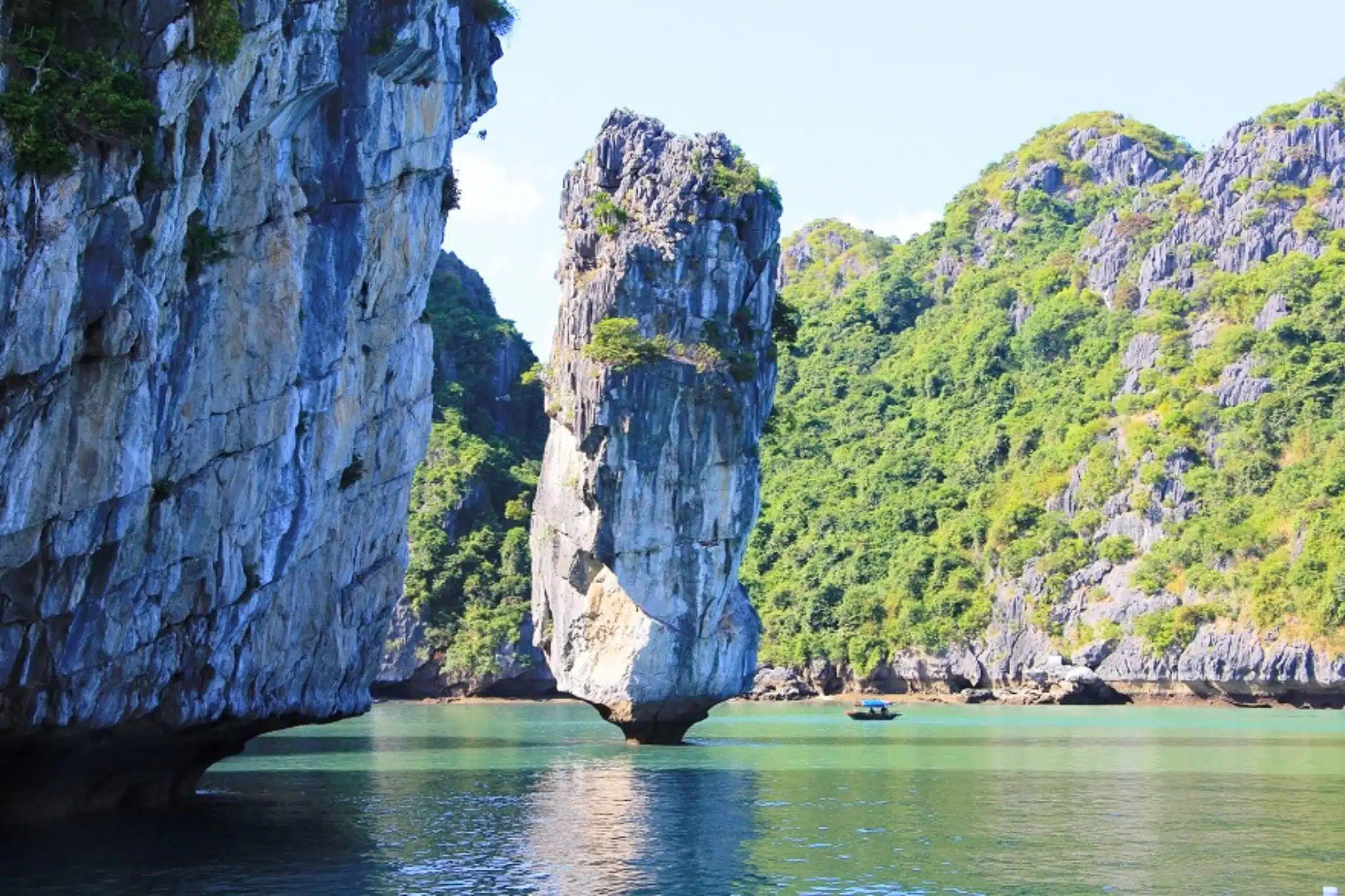 3 Days 2 Nights  (1 night Cat Ba + 1 night Daiichi Boutique Cruise)