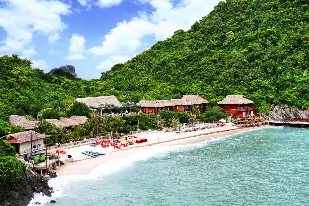 resort on monkey island cat ba