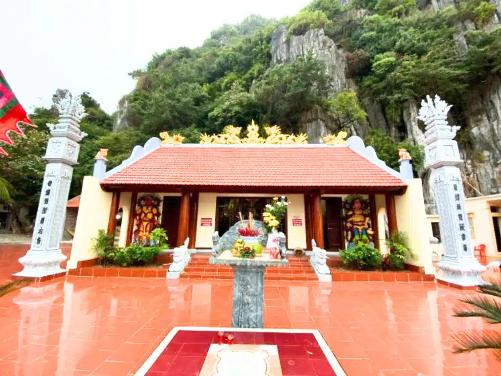 ba-men-temple-architecture