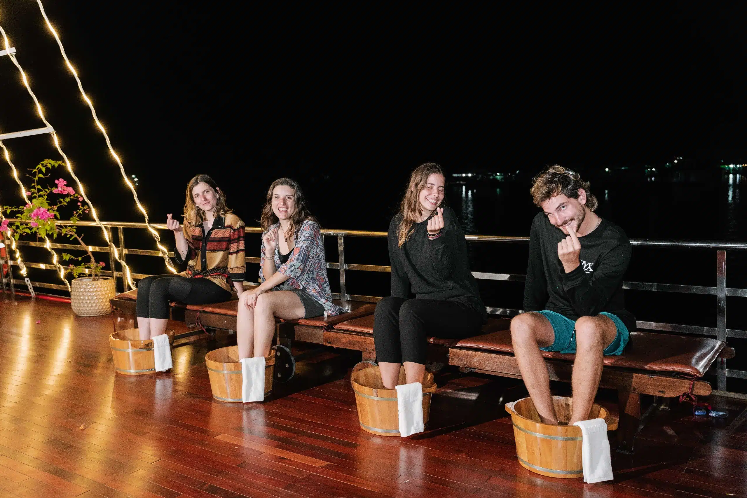 3 Days 2 Nights  (1 night Cat Ba + 1 night Daiichi Boutique Cruise)