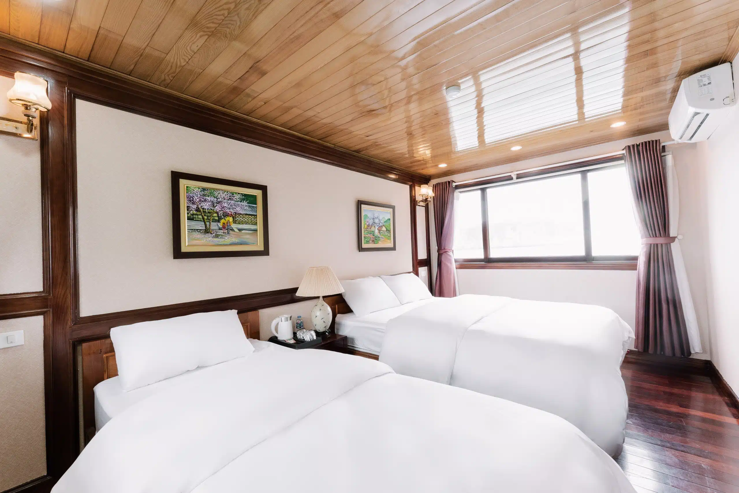 Lan Ha Bay 3 Days 2 Nights