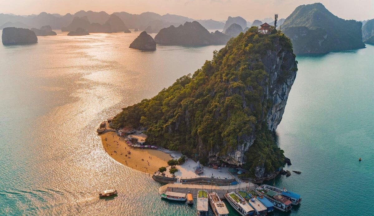 Titop Island - Admiring the tranquil island amidst the heart of Ha Long Bay