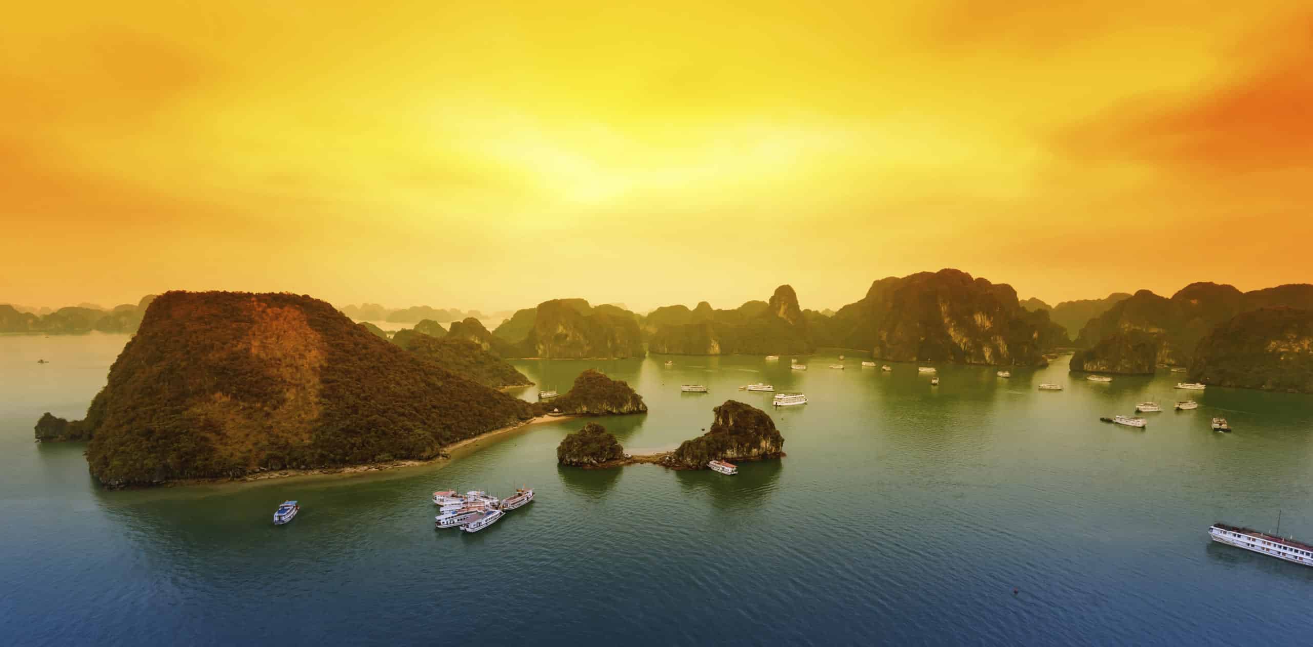 The beauty of Ha Long Bay
